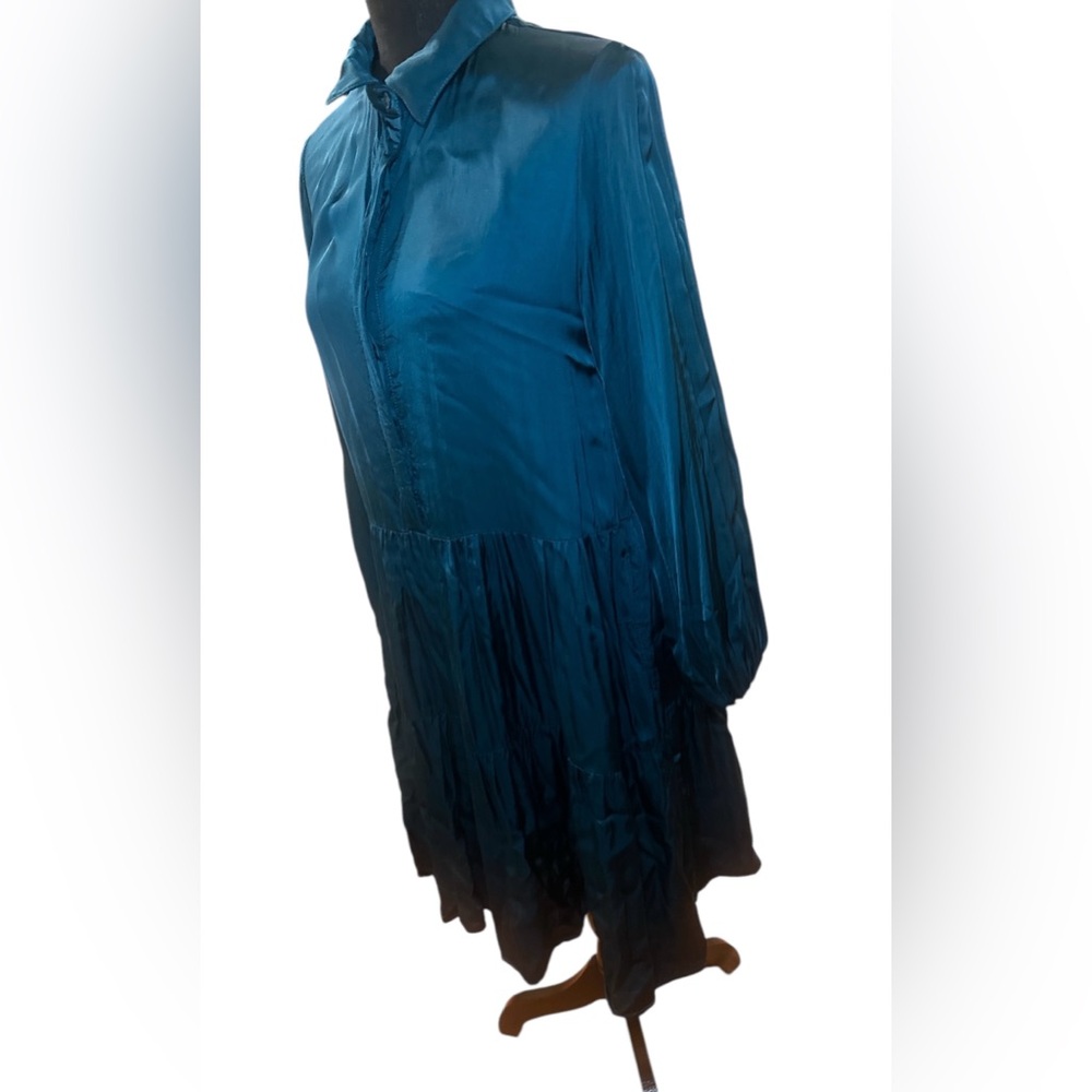 Young Fabulous and Broke Women’s Long Sleeve Babydoll Style Satin Dress Small - Picture 3 of 9